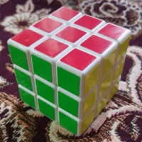 مکعب روبیک اصل|اسباببازی|بروجرد, |دیوار