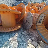 قرقره فلزی|ابزارآلات|محمله, |دیوار