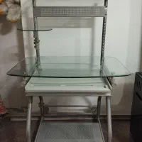 میز تحریر یا کامپیوتر