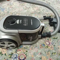 جاروبرقی مخزن دار پاکشوما