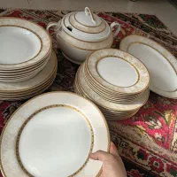 سرویس کامل چینی جنس خوب و زیبا شش نفره