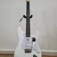 گیتار الکتریک squier fender strat
