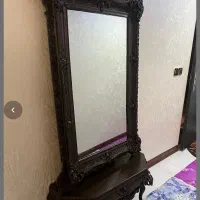 اینه و کنسول بسیار زیبا و سالم