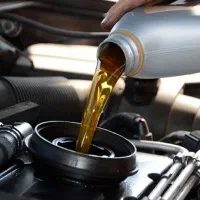 استخدام آقا کارخانه روغن موتور