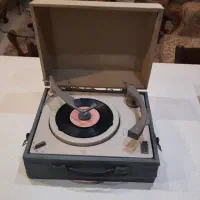 گرامافون قدیمی عتیقه