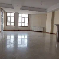 قیطریه ۱۳۵ متر ۳ خواب نور جنوب