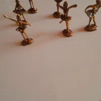 عروسکهای برنزی