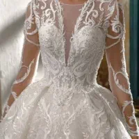 فروش لباس عروس و نامزدی و بالاتنه کارشده