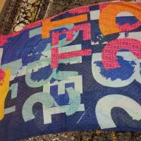 مقداری شال و روسری قواره بزرگ|لباس|ارومیه, |دیوار