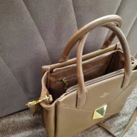 کیف چرم|کیف، کفش، کمربند|بندر انزلی, ساحل قو|دیوار