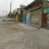 اجاره ۱۵ متر مغازه بر خیابان به همراه۲۰۰ مترزمین