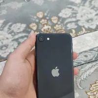 اپل iPhone SE (2022) با حافظهٔ ۱۲۸ گیگابایت
