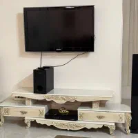 میز تلویزیون و سینما خانواده