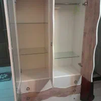 کمد بچه سالم سالم و بسیار بسیار تمیز در حد نو