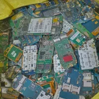 مرکزجمع آوری برد سوخته وگوشی خراب