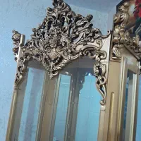 یک عدد بوفه و میز تلفن