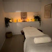 خدمات انواع ماساژ(درمنزل شما یا سالن شخصی خودم)