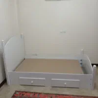 تخت سفید  ۱۲۰ ام دی اف دارای دو کشو یک نفره