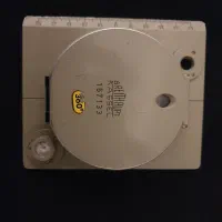 کمپاس زمین شناسی|ابزارآلات|تهران, فلسطین (میدان انقلاب)|دیوار