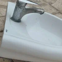 روشویی سالم و شیر