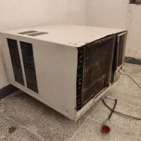 کلر پنجره ای 18هزار. تمیز