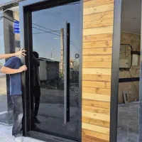 چهارچوب فلزی/ درب چوبی/ درب ملامینه/دستگیره