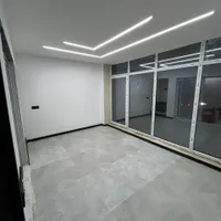ابتدای یوسف آباد.۷۰متر. نزدیک مترو