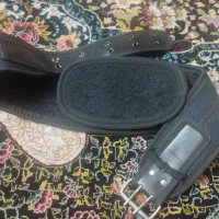 کمربند باشگاه کاملا نو همراه با پد گودی کمر