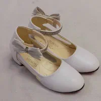 کفش دخترانه سفید پاشنه دار سالم بدون ایراد