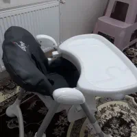صندلی غذا  سالم وتمیز