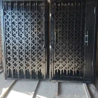 درب حفاظ آکاردیونی چهارچوب طرح پاییزی
