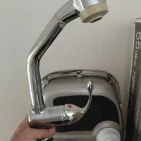 سینگ همراه شیر اهرمی و شلنگهای زیر سینک