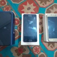 ۳ عدد موبایل C5 . A5 . E13