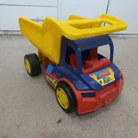 کامیون اسباب بازی بزرگ