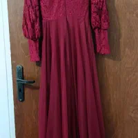 پیراهن مجلسی|لباس|ری, شهادت|دیوار