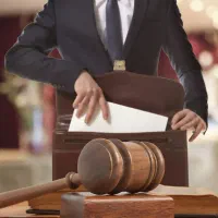 کتاب حقوقی در رشته حقوق (وکیل پایه یک دادگستری)