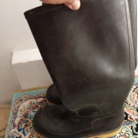 چکمه وکیف