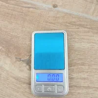 ترازو کوچک دقیق