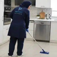 نظافتچی خانم
