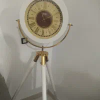 ساعت ایستاده