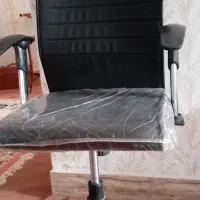 صندلی چرخدار اداری