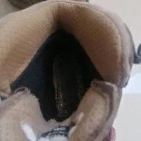 کفش کوهنوردی|کیف، کفش، کمربند|رباط‌کریم, رباط‌کریم|دیوار