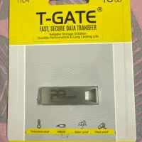 فلش ۱۶ گیگبایت