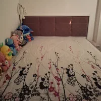 تخت دونفره به همراه میز ارایش