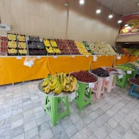 استخدام کارگر حرفه‌ای میوه فروشی