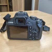 دوربین canon 2000D|دوربین عکاسی و فیلم‌برداری|فردیس, کوی نور|دیوار