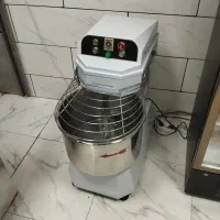 خمیرگیر اسپیرال 45 لیتری ویکتور