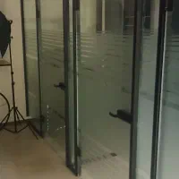 پارتیشن شیشه‌ای آماده نصب با فریم آلومینیوم|دفتر کار|تهران, میرداماد|دیوار