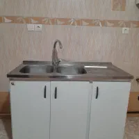 سینک و کابینت به همراه شیر آب