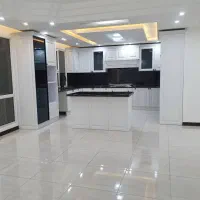 ۱۱۵ متر سه خواب نوساز تاپ لوکیشن